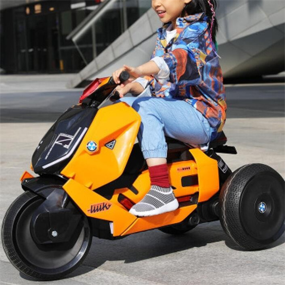Children's electric car